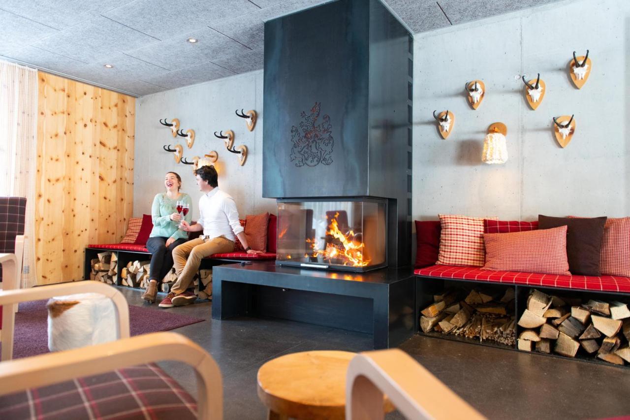 Berghotel Mettmen Schwanden  외부 사진